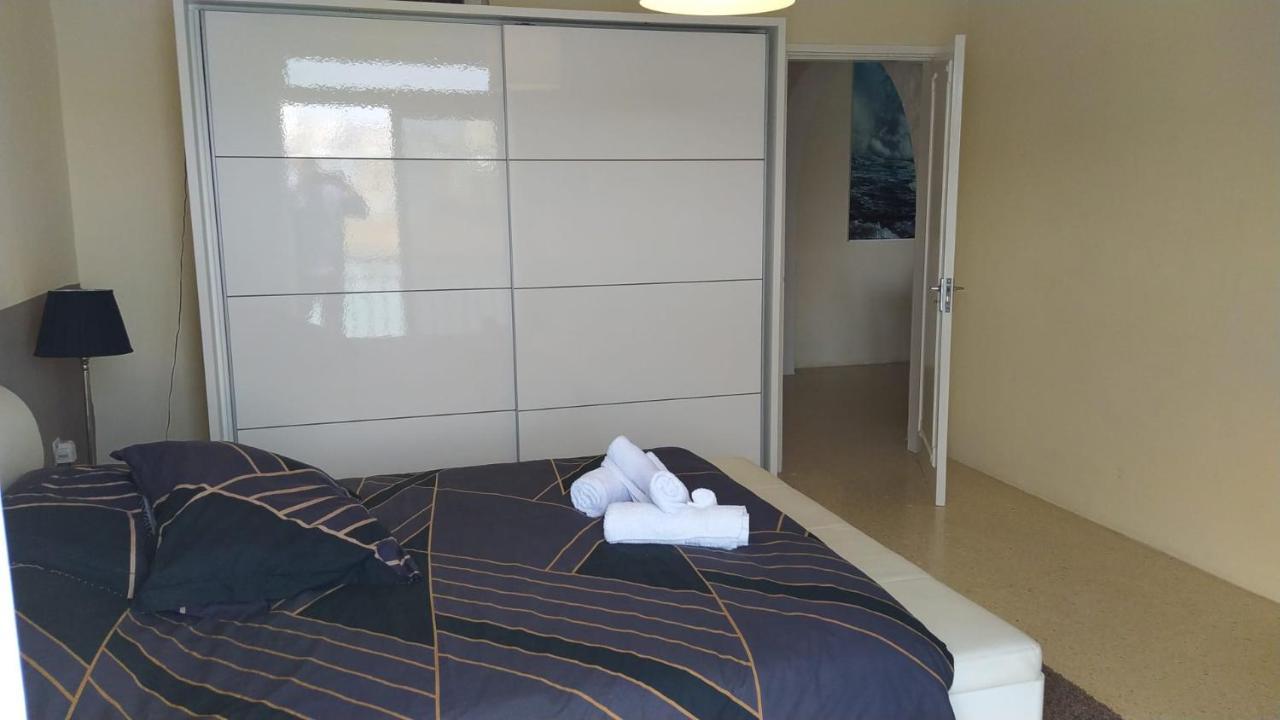 Sea View 2 Bedroom Apartment Marsaskala Eksteriør bilde